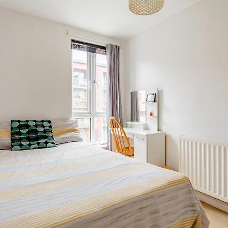 Central London Comfortable Homestyle Apartment ภายนอก รูปภาพ